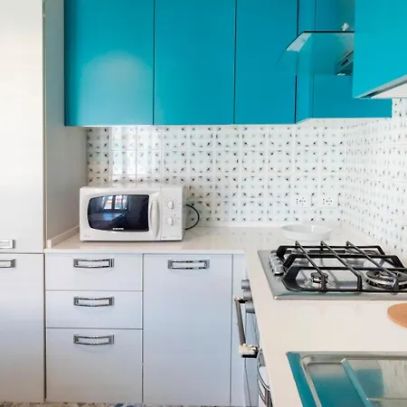 Marcelli, Trilocale Con Balcone E Posto Auto Lejlighed