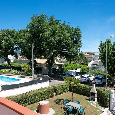 Marcelli, Trilocale Con Balcone E Posto Auto Lägenhet