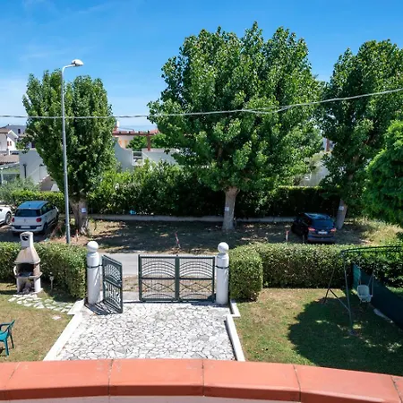 Marcelli, Trilocale Con Balcone E Posto Auto Lägenhet *