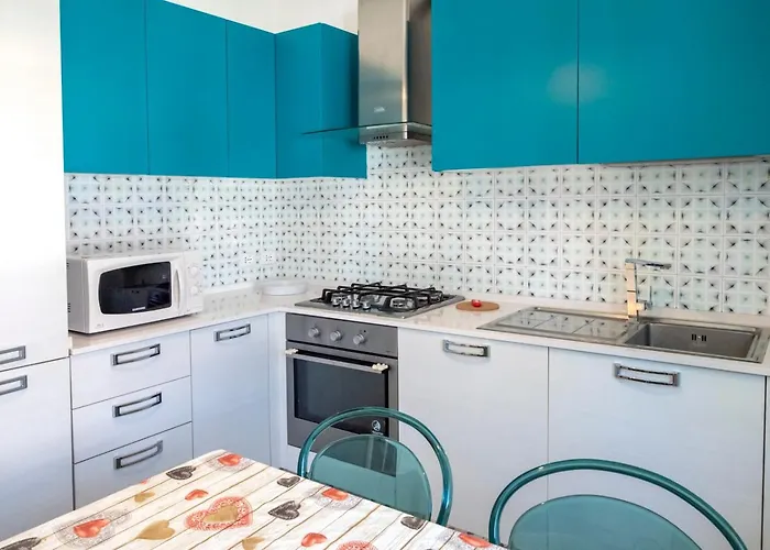 Lejlighed Marcelli, Trilocale Con Balcone E Posto Auto Marcelli