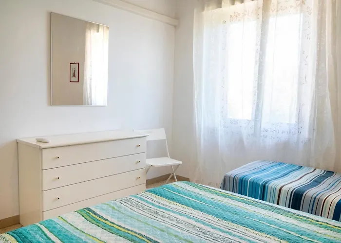 Lejlighed Marcelli, Trilocale Con Balcone E Posto Auto