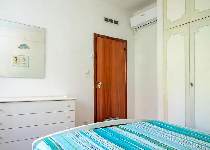 Marcelli, Trilocale Con Balcone E Posto Auto Lejlighed