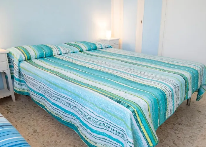 Marcelli, Trilocale Con Balcone E Posto Auto