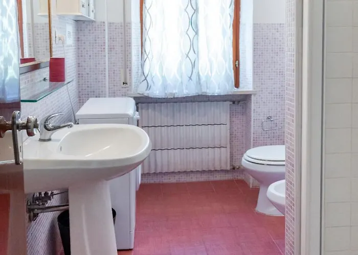 Marcelli, Trilocale Con Balcone E Posto Auto Lejlighed *