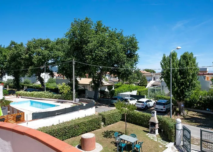 Marcelli, Trilocale Con Balcone E Posto Auto Lejlighed