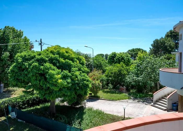 Lejlighed Marcelli, Trilocale Con Balcone E Posto Auto Marcelli