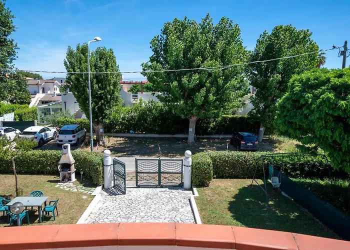 Marcelli, Trilocale Con Balcone E Posto Auto Lejlighed *